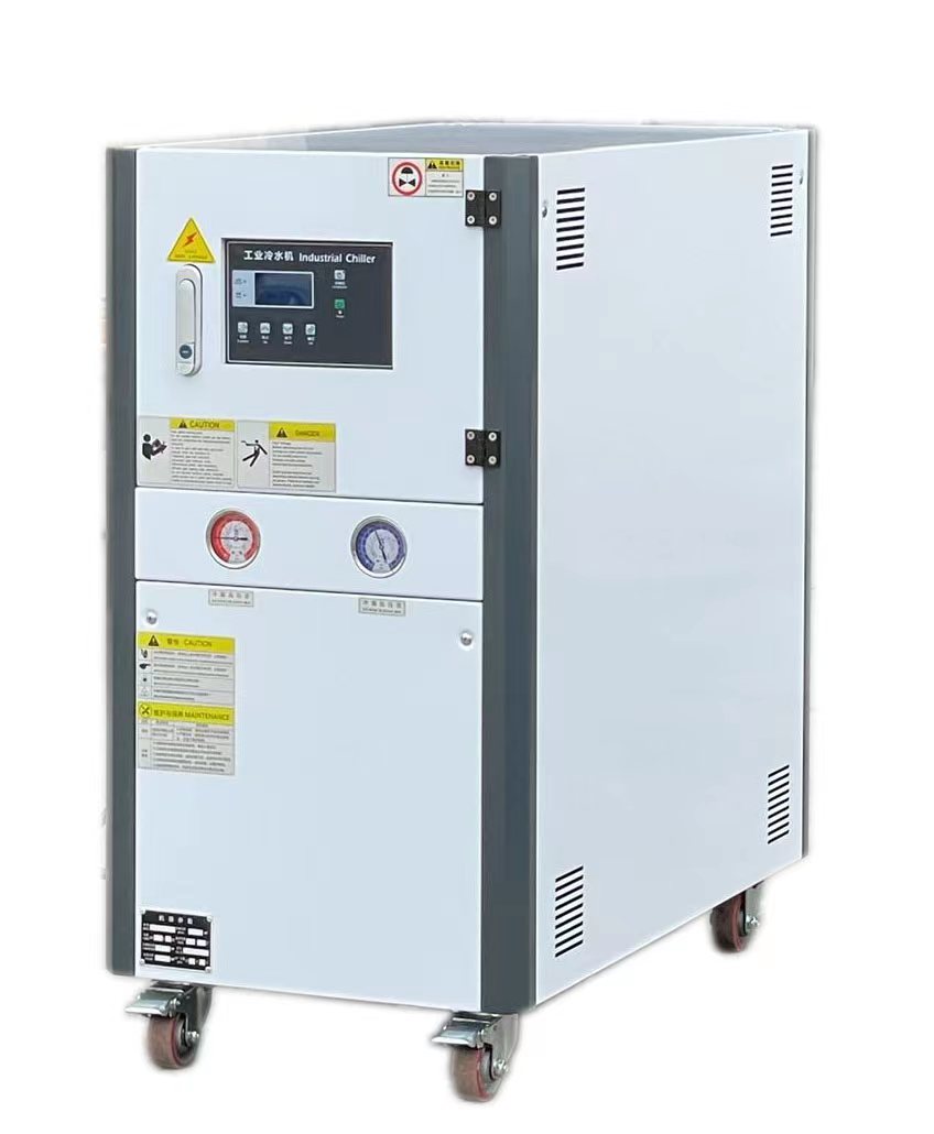 水冷式冷水機 (渦旋式箱型)